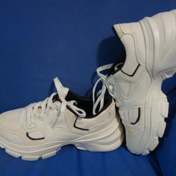 ZARA Chunky Soled Running Sneakers - Picture 2 of 5